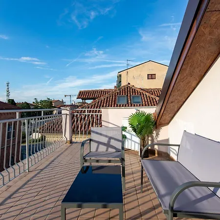 Apartamento Attico Grand Terrace Alba (Piedmont)